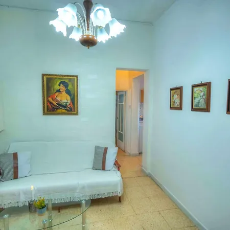 Apartmán Charming One Bedroom, Sea View Balcony, Center. Valletta